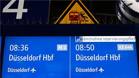 Die Deutsche Bahn hat die Strecke Duisburg-Düsseldorf in den Morgenstunden wieder freigegeben.
