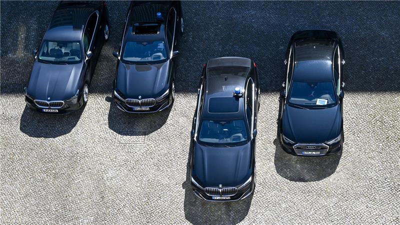 Verband: Viele Politiker setzen auf klimaschädliche Autos Die Deutsche Umwelthilfe kritisiert seit Jahren, dass viele Spitzenpolitiker bei der Wahl ihrer Dienstwagen nicht auf die Folgen für das Klima achten. (Symbolbild).