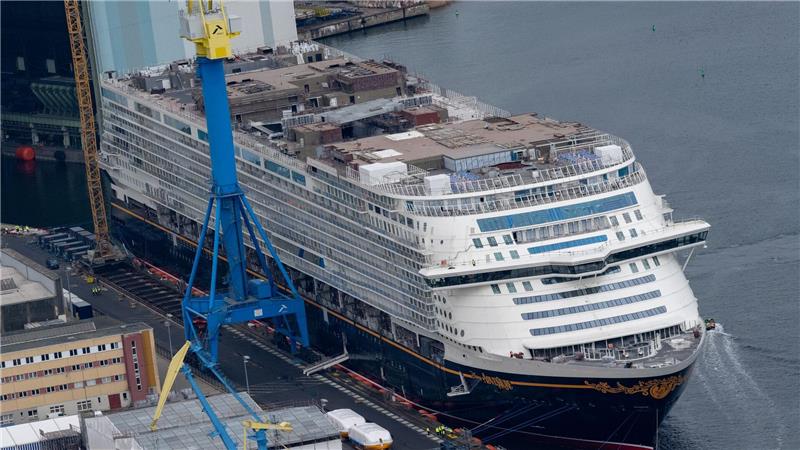 Die „Disney Adventure“ ist ausgedockt.