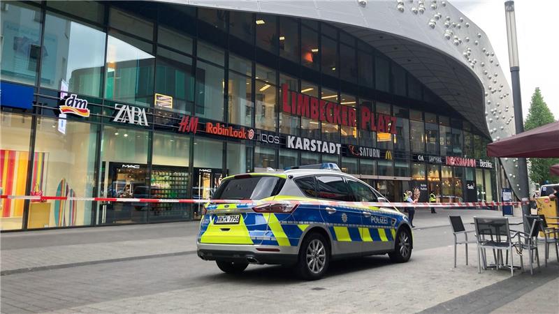 Die Drohmails lösten große Polizeieinsätze aus - etwa im Mai 2024 in Essen. (Archivbild)