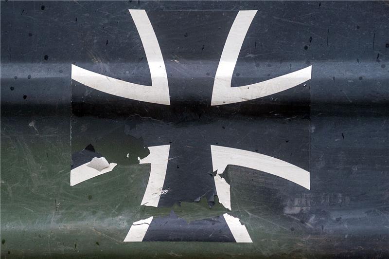 Die Drohnenabwehrwaffen sollen so konstruiert werden, dass sie wahlweise auf Fahrzeugen oder Schiffen transportiert werden können.