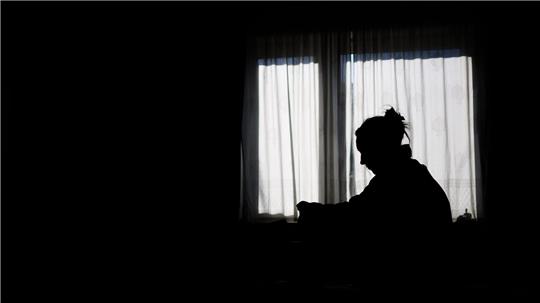 Die EU-Kommission hat ein neues Medikament gegen Wochenbettdepressionen zugelassen. (Symbolbild) 