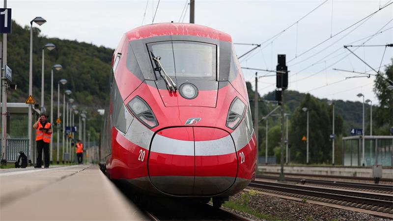 KI soll Bahnreisen effizienter und zuverlässiger machen Die EU-Kommssion will Bahnreisen quer durch Europa einfacher machen. (Archivbild)