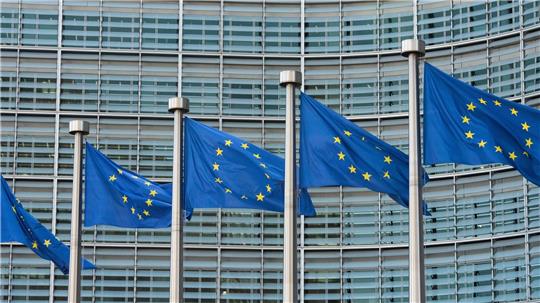 Die EU hatte im Dezember beschlossen, eine Rückübertragung von in der EU festgesetzten Mitteln nach Russland unbefristet zu verbieten. 