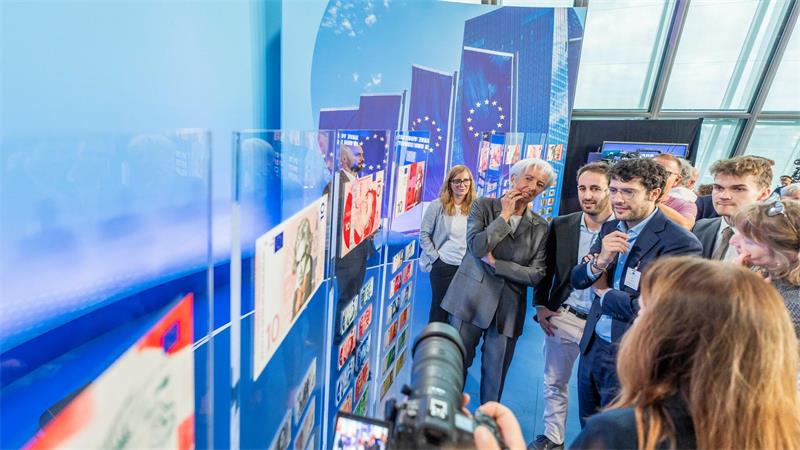 Die EZB hat Ende 2021 einen Prozess zur Neugestaltung der Geldscheine angestoßen. Im Juli 2026 stellte EZB-Präsidentin Christine Lagarde die Gestaltungsentwürfe vor, die in die engere Wahl gekommen sind. (Archivbild)