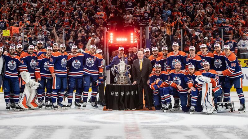 Die Edmonton Oilers feiern den Einzug in die NHL-Finals.