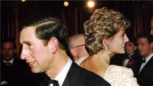 Die Ehe von Charles und Diana galt zunächst als Märchen - zerbrach dann aber bitter. (Archivbild)