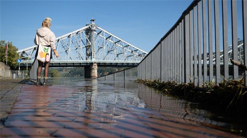 Elbe in Sachsen führt kein Hochwasser mehr Die Elbe in Sachsen führt seit Wochenbeginn kein Hochwasser mehr. (Archivbild)