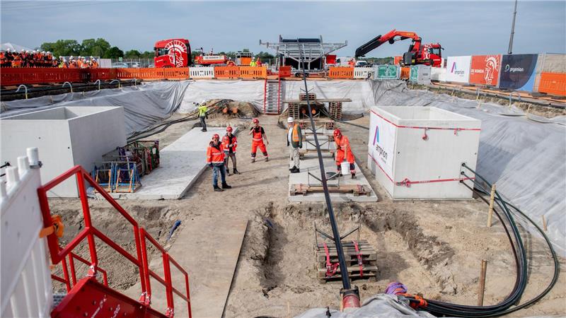 Minister warnt: Rückzug bei Offshore-Windparks wäre „fatal“ Die Energieminister besuchten während ihrer Konferenz eine Baustelle für eine Offshore-Stromkabeltrasse in Ostfriesland.