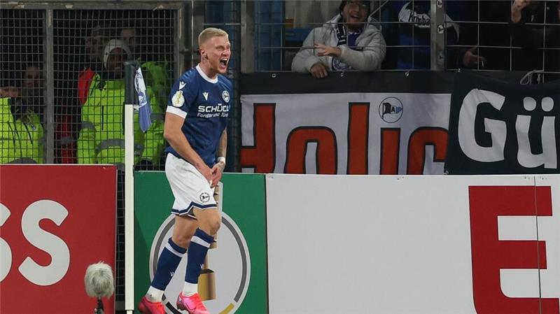 Die Entscheidung: Louis Oppie feiert sein Tor zum 3:1.