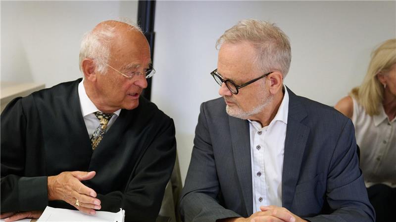 Chefarzt unterliegt mit Klage gegen Abtreibungsverbot Die Entscheidung des Arbeitsgerichts ist gefallen