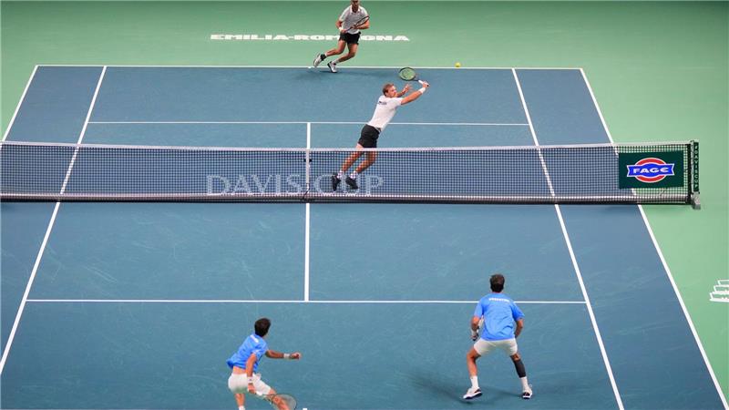 Davis-Cup-Team um Zverev träumt nach Doppel-Drama vom Titel Die Entscheidung fiel erst im Doppel.