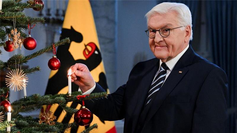 Steinmeier ruft nach Magdeburg-Anschlag zum Zusammenhalt auf Die Entscheidung über die Auflösung des Bundestages und über Neuwahlen will Bundespräsident Steinmeier nach den Weihnachtstagen treffen.