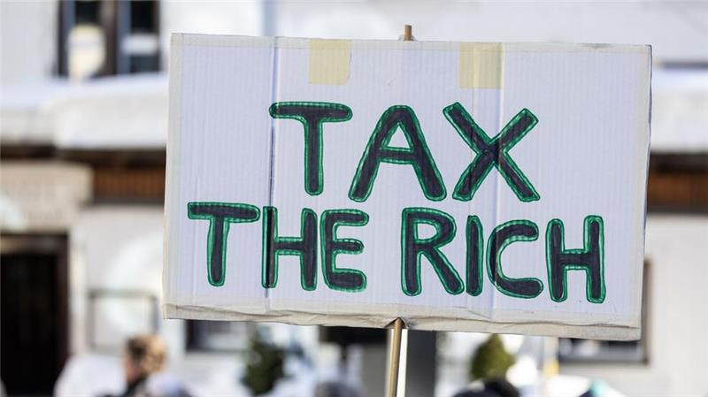 Oxfam: Vermögen der Milliardäre wächst immer schneller Die Entwicklungsorganisation fordert höhere Steuern für Superreiche. (Archivbild)