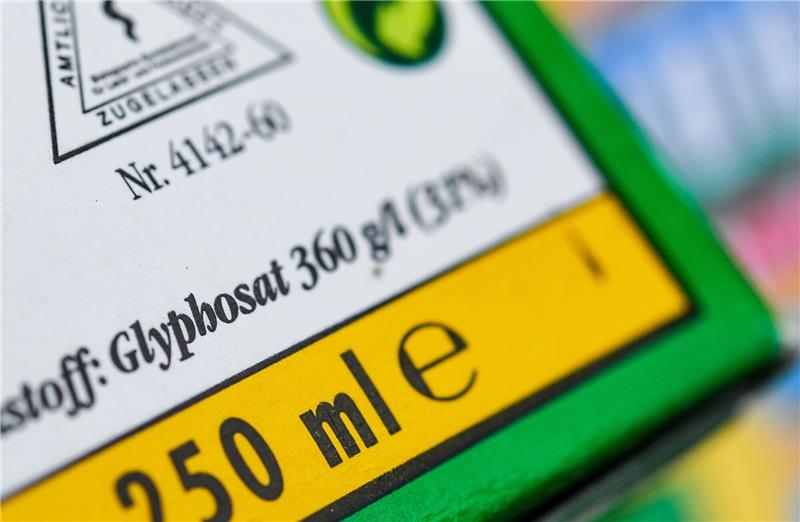 Die Europäische Behörde für Lebensmittelsicherheit hat ihre Studie  zur Wiederzulassung des Unkrautvernichters Glyphosat veröffentlicht.