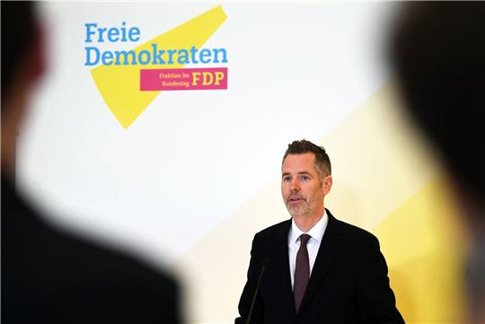 Die FDP habe deutlich gemacht, dass man alles verhindern werde, was die deutsche Wirtschaft schwächt, so Christian Dürr.