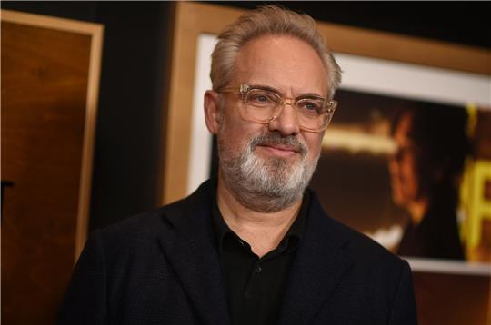 Die «Fab Four» sollen vier Filme bekommen, inszeniert von Regisseur Sam Mendes.