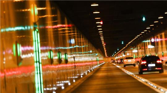 Die Fahrgäste des Busses mussten im Elbtunnel in einen andern Bus umsteigen. (Symbolfoto)