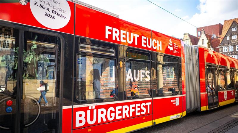 Von A bis Z - Wissenswertes zum Tag der Deutschen Einheit Die Fahrt mit Bus und Bahn ist an den drei Tagen kostenlos.