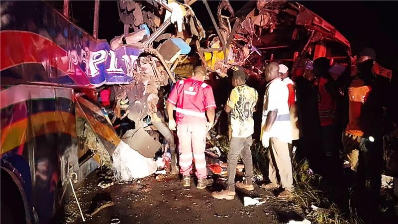 46 Tote bei schwerem Unfall in Uganda Die Fahrzeuge wurden schwer beschädigt.