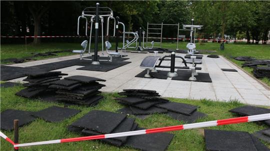 Die Fallschutzmatten sind herausgerissen: Der Outdoor-Park in Liebenburg kann vorerst nicht mehr genutzt werden.