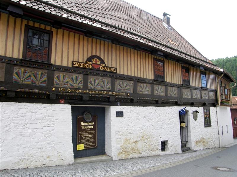 Die Fassade des historischen Brauhauses in Lautenthal ist selbst nach Jahrhunderten noch immer gut erhalten.  Fotos: Siegel