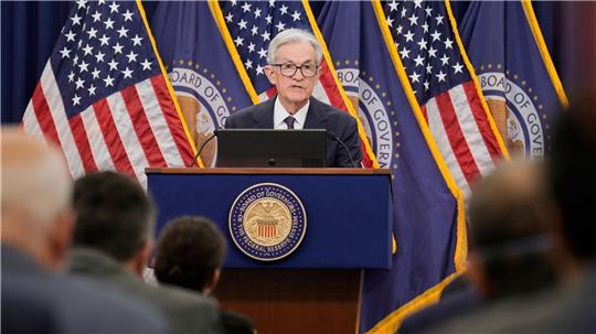 Die Federal Reserve mischt sich nicht in die Politik ein - doch die von US-Präsident Donald Trumps Zollpolitik ausgelöste Unsicherheit macht es den Notenbankern schwer, ihren Kurs festzulegen.