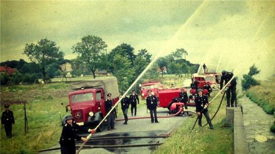 Die Feuerwehr hat ein hohes Ansehen bie der Bevölkerung.
