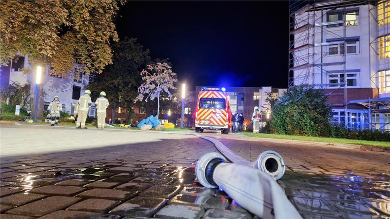 Klinikbrand in Liebenburg: Drei Verletzte durch Rauchgas Die Feuerwehr hatte den Brand schnell unter Kontrolle und konnte verhindern, dass sich das Feuer ausbreitet.