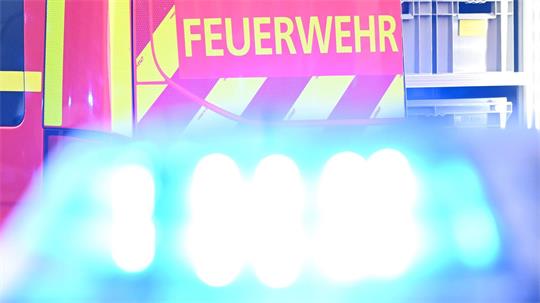 Die Feuerwehr rückte in Hannover zu einem Bürogebäude aus, weil dort eine Decke eingestürzt ist.  (Symbolbild) 