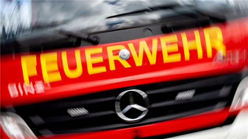 Die Feuerwehr war über Stunden im Einsatz. (Symbolbild)