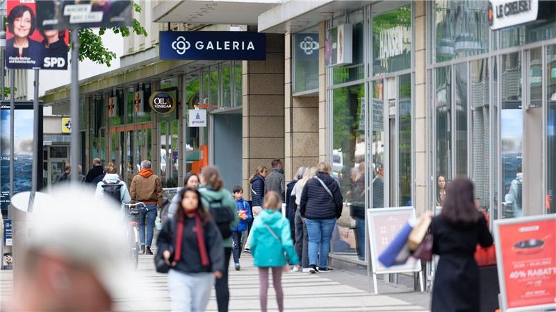 Die Filiale an der Breiten Straße in Köln steht ebenfalls auf der Liste. (Archivbild)