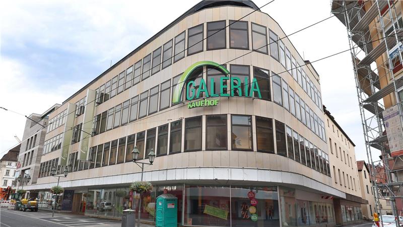 Die Filiale in Würzburg sollte im Zuge der Insolvenz im Jahr 2024 eigentlich geschlossen werden, blieb dann aber doch geöffnet.