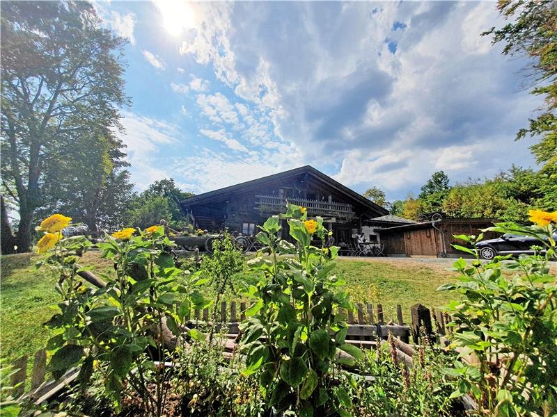 Die Film-Alm: Während der Dreharbeiten wird die Alm für die Öffentlichkeit geschlossen sein. Fotos: Sowa