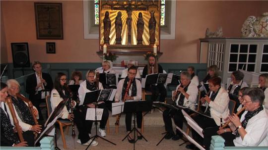 Die Flötengruppe Werlaburgdorf blickt in diesem Jahr auf ihr 40-jähriges Bestehen zurück. Gefeiert wurde dieses Jubiläum mit einem Konzert in der Johanniskirche.