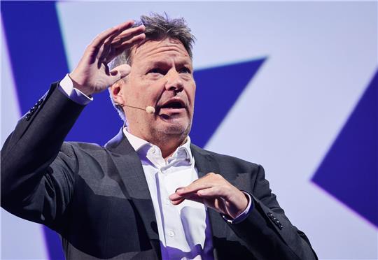 Die Förderung für die Wärmepumpe werde mehr und mehr angenommen, so Robert Habeck.