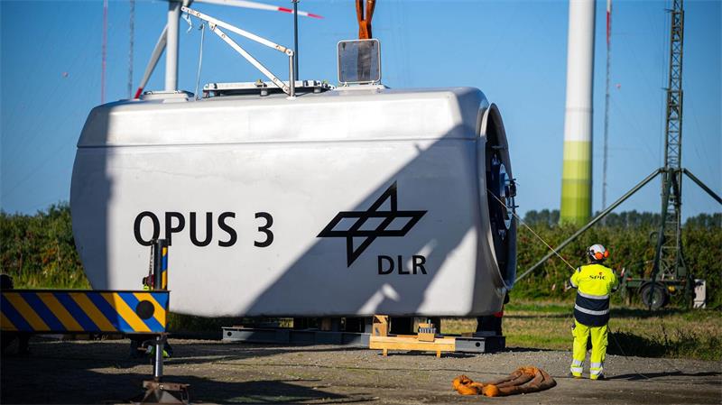 Energie der Zukunft: Wie Forscher Windanlagen testen Die Forschenden können Rotorblätter, Teile des Getriebes oder die Steuerung austauschen und neu miteinander kombinieren.