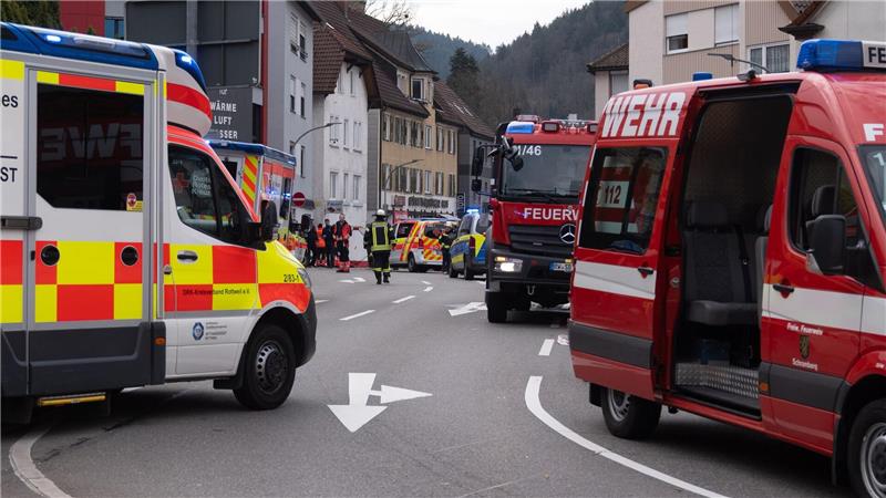 Die Frau und ihr Kind starben noch am der Unfallstelle.