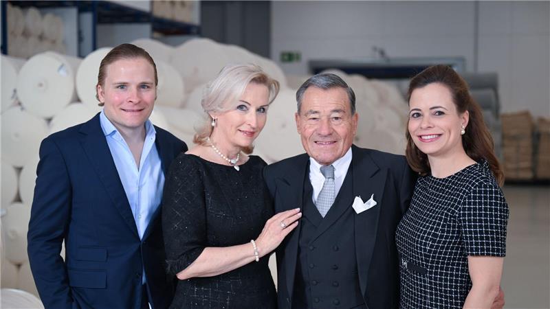 Wolfgang Grupp zurück im Büro – Kinder setzen auf seinen Rat Die Führung gab Wolfgang Grupp schon vor längerer Zeit an seine Kinder ab. (Archivbild)