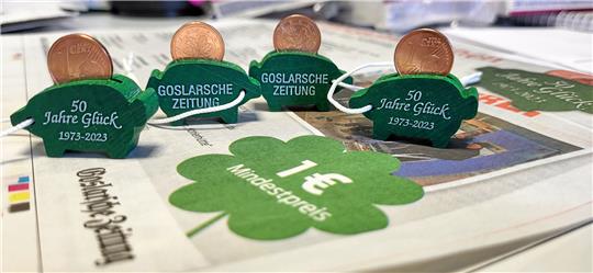 Die GZ-Glücksschweine gibt es zum 50. Geburtstag der Spendenaktion dieses Mal ganz in Grün. Foto: Roß