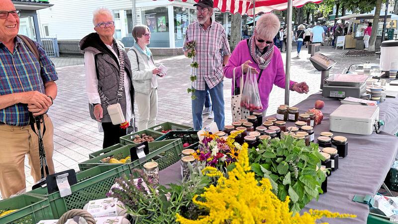 Nächste Großveranstaltung in Bad Harzburg: Öko-Markt am Sonntag Die Gärtnerei Midgard wird ebenfalls mit einem Stand vertreten sein, an dem es unter anderem saisonales Bio-Obst und Gemüse gibt.
