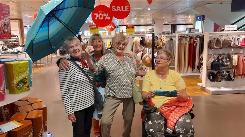 Wo Clausthals Senioren auch gern mal eine zünftige Party feiern Die Gäste der Tagespflege begeben sich gern auf Shoppingtour.