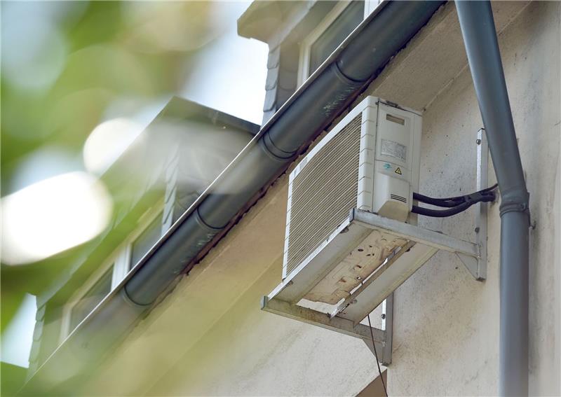Gase aus Geräten tragen weiter zum Treibhauseffekt bei Die Gase aus Kühlschränken oder Klimaanlagen werden erst schädlich, wenn sie freigesetzt werden.