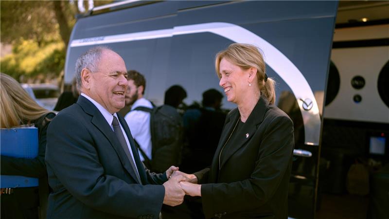 Prien in Yad Vashem: Jedes Mal für mich erschütternd Die Gedenkstätte Yad Vashem plant ein Bildungszentrum in Deutschland.