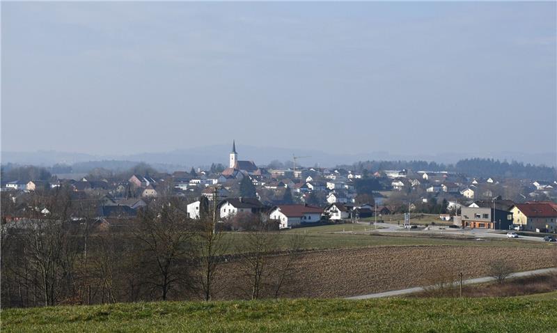 Drei Deutsche bei Lawinenunglück in Kanada gestorben Die Gemeinde Eging am See im niederbayerischen Landkreis Passau. Zwei Männer aus dem Ort kamen beim Heliskiing in Kanada ums Leben.