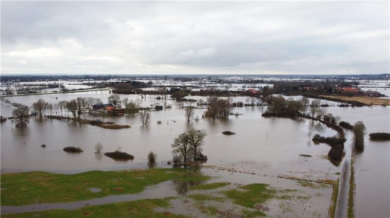 Die Gemeinde Langwedel im Landkreis Verden war durch das Hochwasser tagelang von der Außenwelt abgeschnitten.