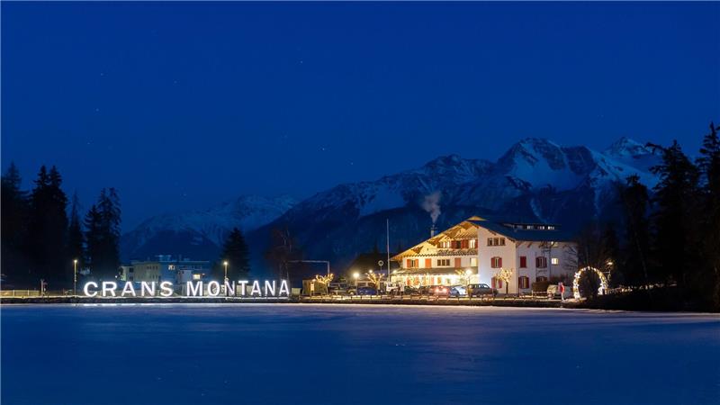 Fehlende Brandschutzkontrollen in Schweizer Inferno-Bar Die Gemeinde verbietet Pyrotechnik in geschlossenen Räumen.