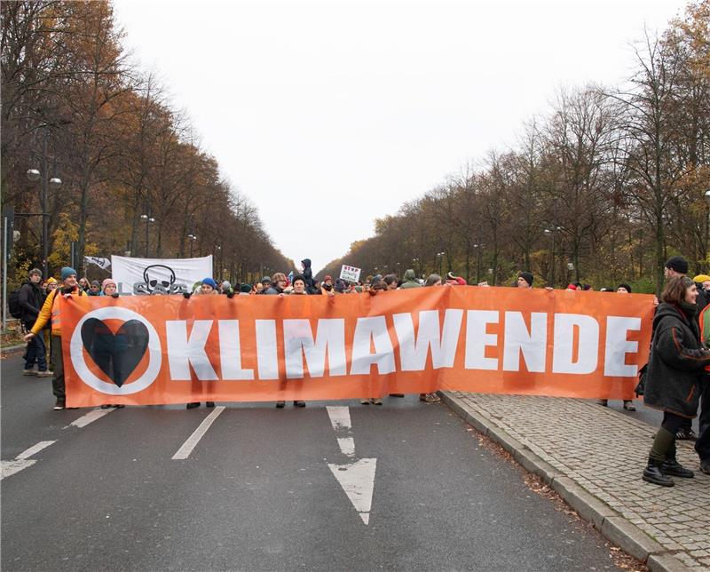 Abhören des Pressekontakts der Letzten Generation rechtens Die Generalstaatsanwaltschaft ermittelt gegen mehrere Mitglieder der Letzten Generation wegen des Verdachts der Bildung einer kriminellen Vereinigung.