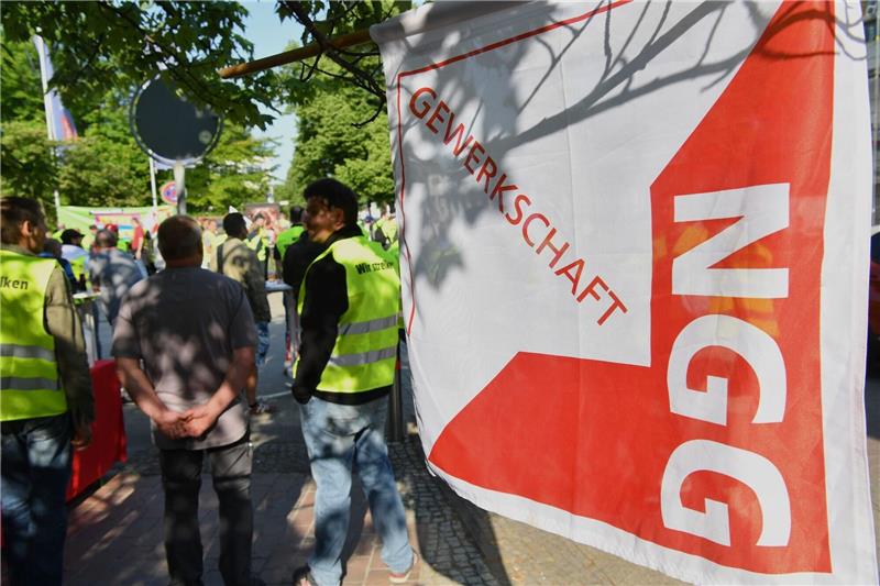 Gericht verbietet Warnstreiks in Süßwarenindustrie Die Gewerkschaft NGG strebt einen deutschlandweiten Tarifvertrag in der Süßwarenindustrie an.