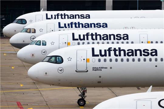 Die Gewerkschaft Ufo hat die insgesamt etwa 19.000 Flugbegleiter der Lufthansa zum Streik aufgerufen.
